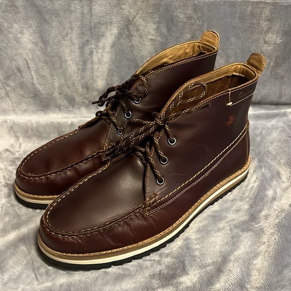 Clarks Durston Mid Beeswax Leather Lace-Up Boot - Picture 2 of 9